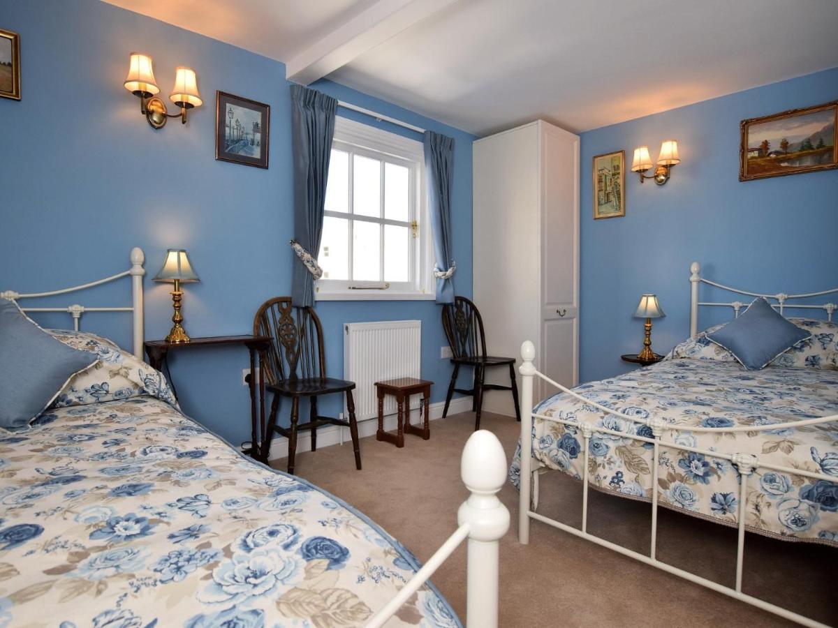 4 Bed In Eastbourne 71297ヴィラ エクステリア 写真